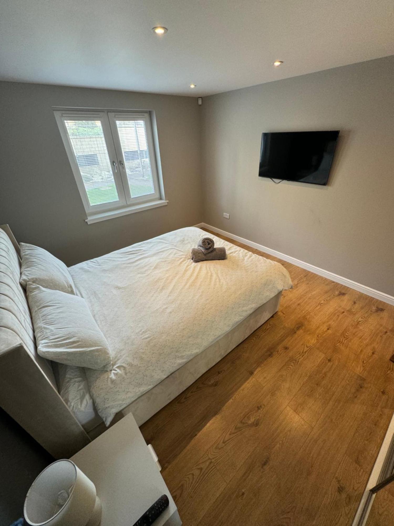 Ivi Granton Harbour Apartment Единбург Екстер'єр фото